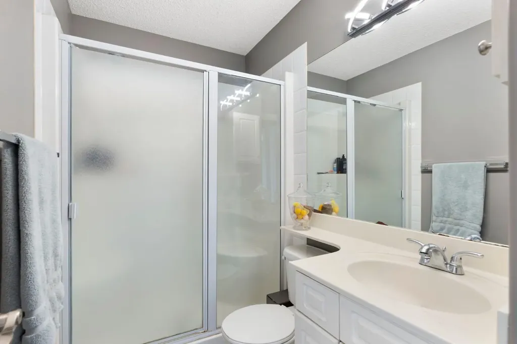 18 West Springs Gate SW Calgary AB T3H4P5
