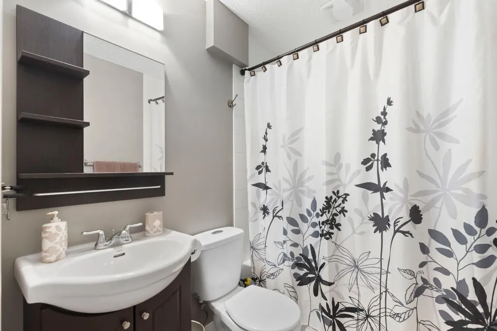 18 West Springs Gate SW Calgary AB T3H4P5