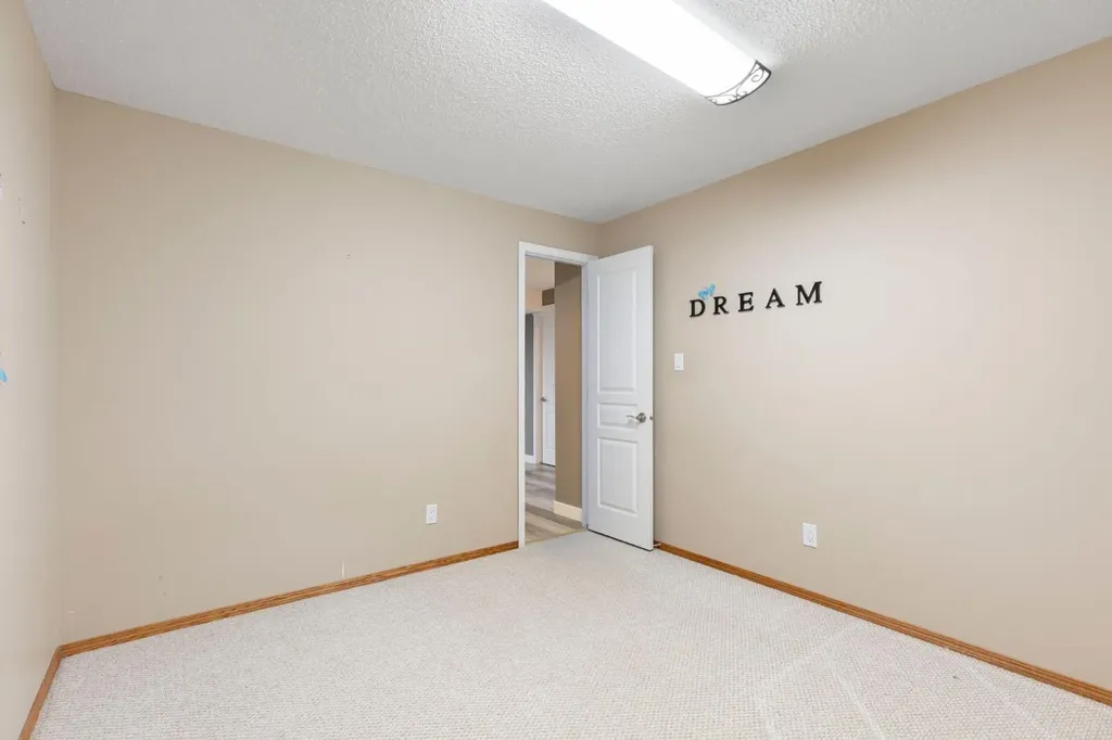 18 West Springs Gate SW Calgary AB T3H4P5