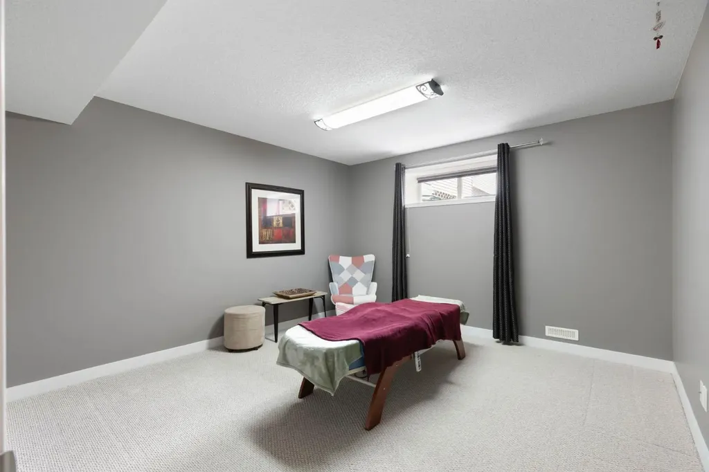 18 West Springs Gate SW Calgary AB T3H4P5
