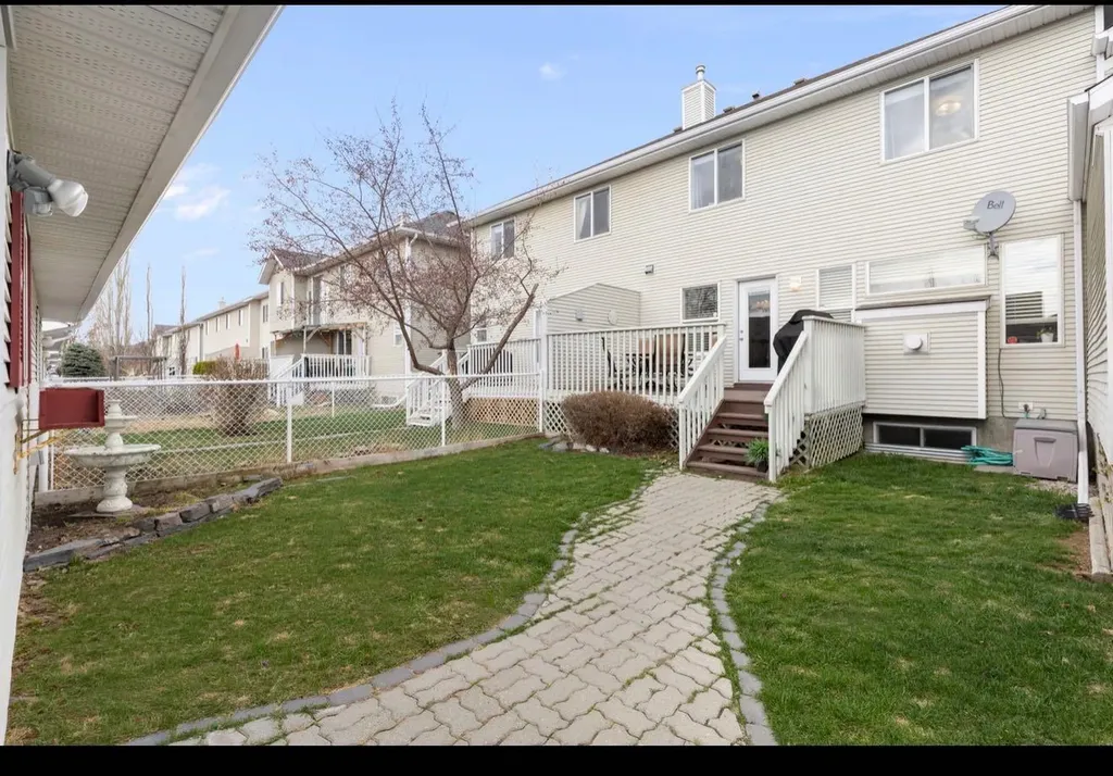 18 West Springs Gate SW Calgary AB T3H4P5