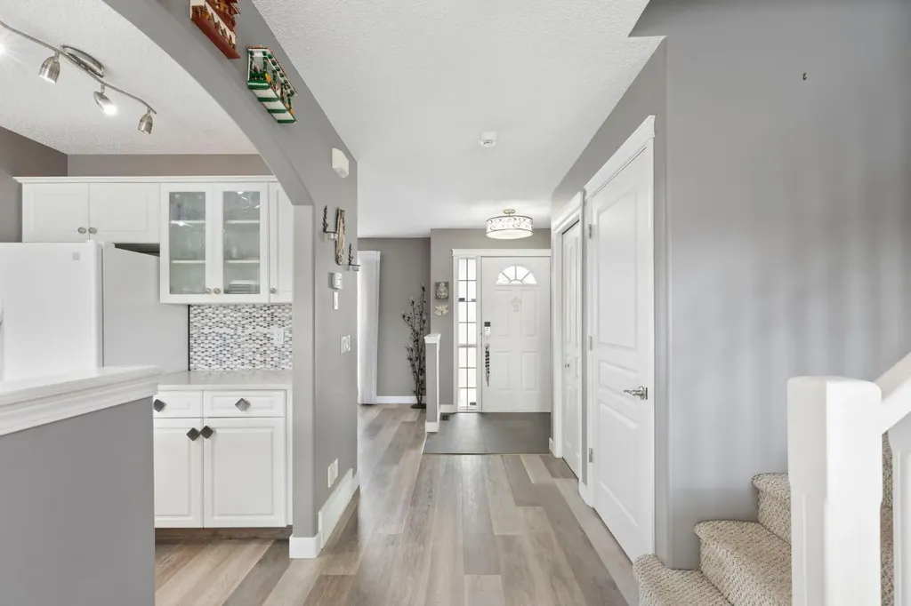 18 West Springs Gate SW Calgary AB T3H4P5