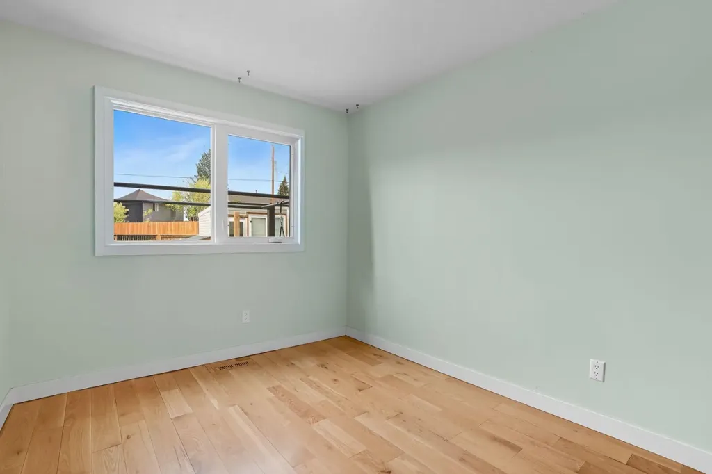 108 Falchurch Crescent NE Calgary AB T3J 1K1