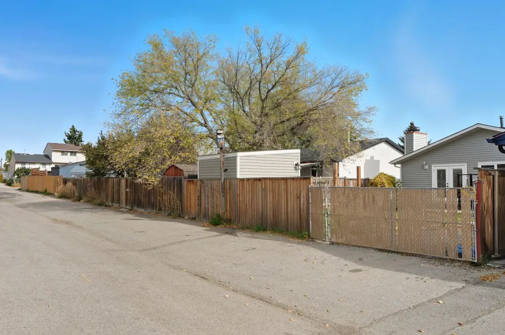 108 Falchurch Crescent NE Calgary AB T3J 1K1