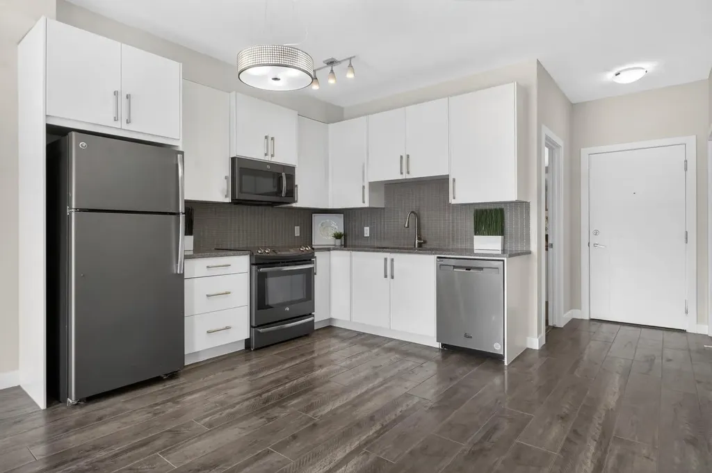 12 Sage Hill Terrace NW Calgary AB T3R 0W6