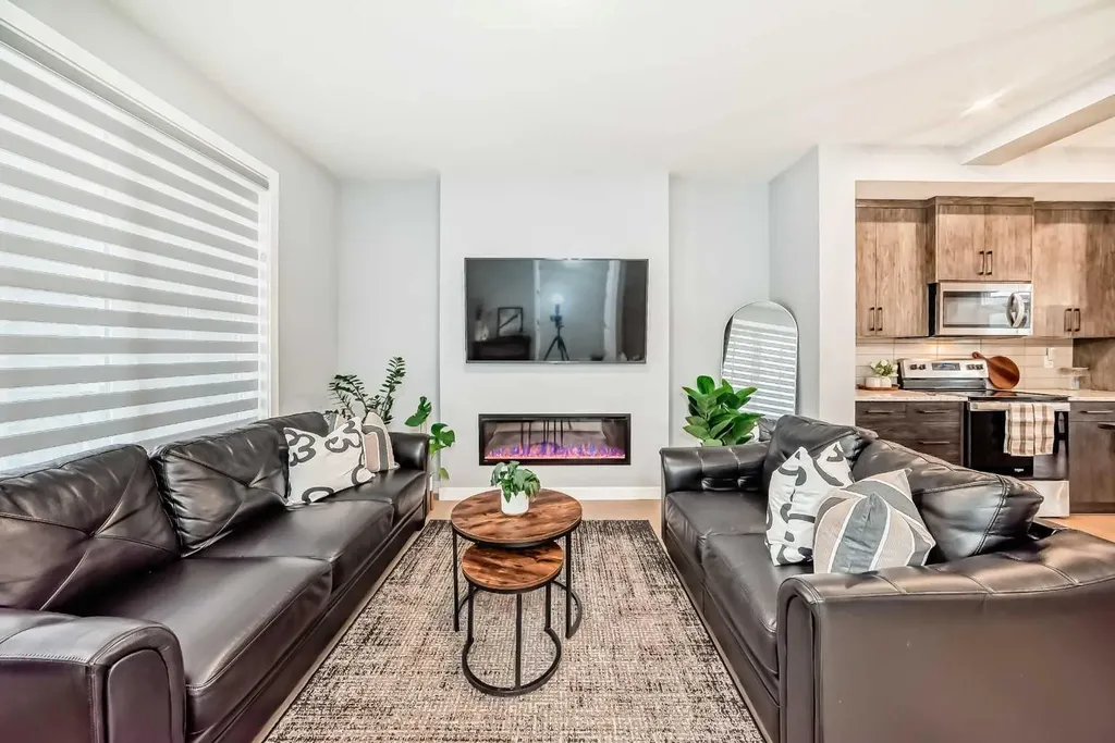 804 Lawthorn Way SE Airdrie AB T4A3M9