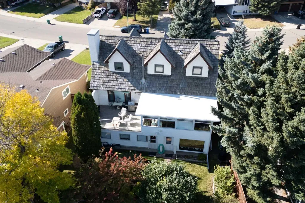 86 Chippewa Crescent W Lethbridge AB T1K5B5