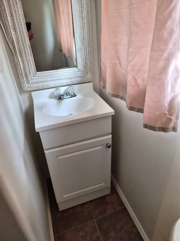 707 3 Avenue Beaverlodge AB T0H 0C0