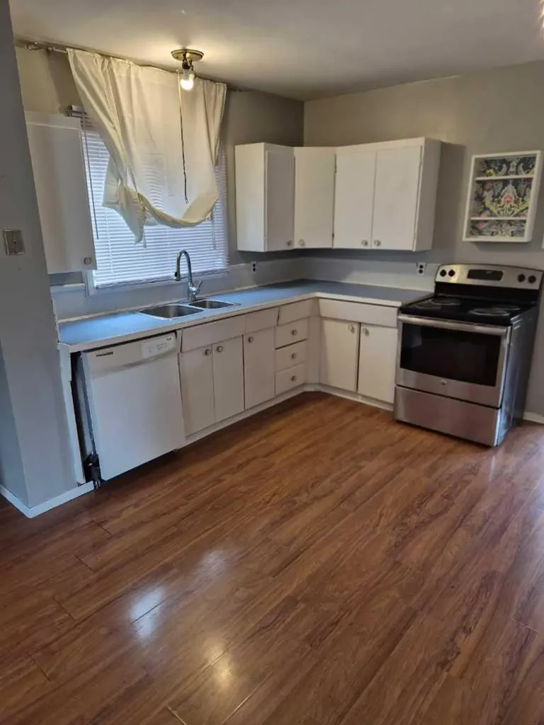 707 3 Avenue Beaverlodge AB T0H 0C0