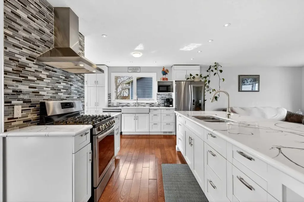117 Bonitz Court Carseland AB T0J 0M0