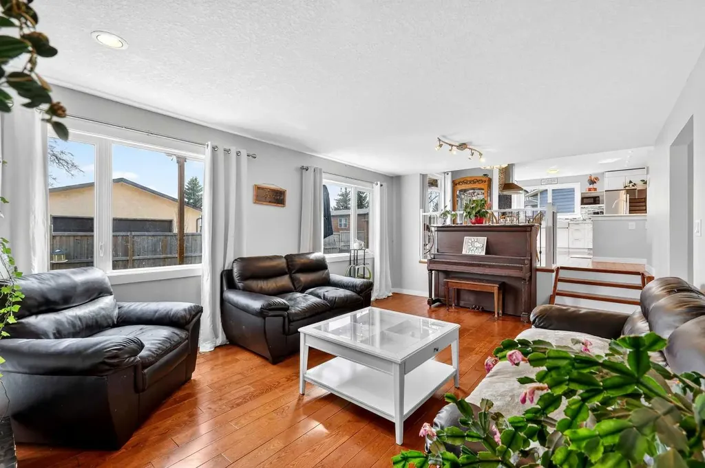 117 Bonitz Court Carseland AB T0J 0M0