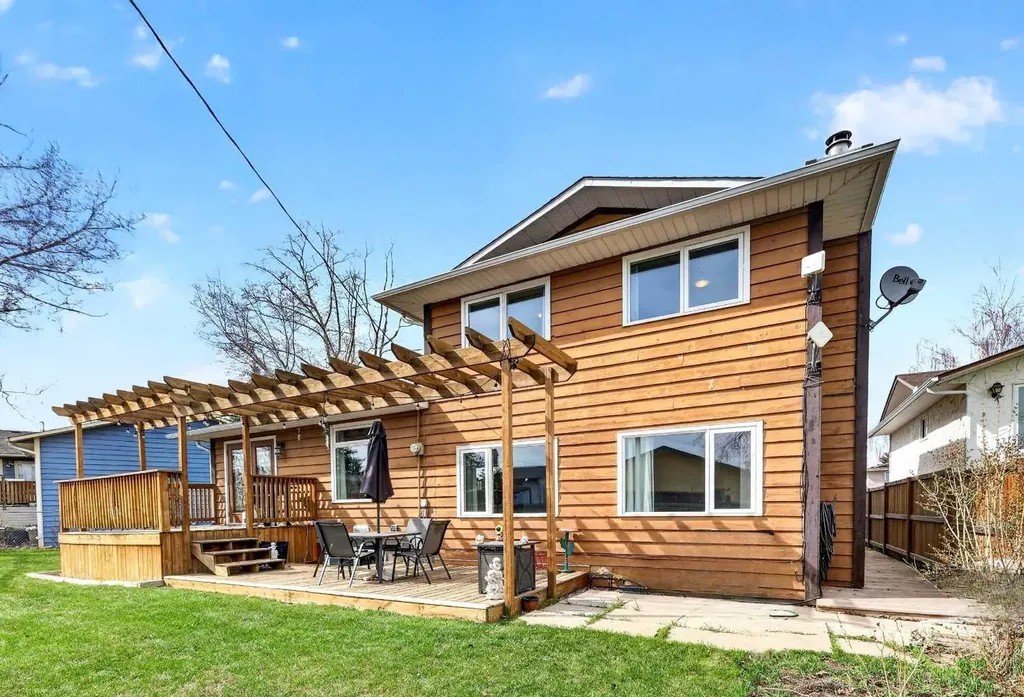 117 Bonitz Court Carseland AB T0J 0M0