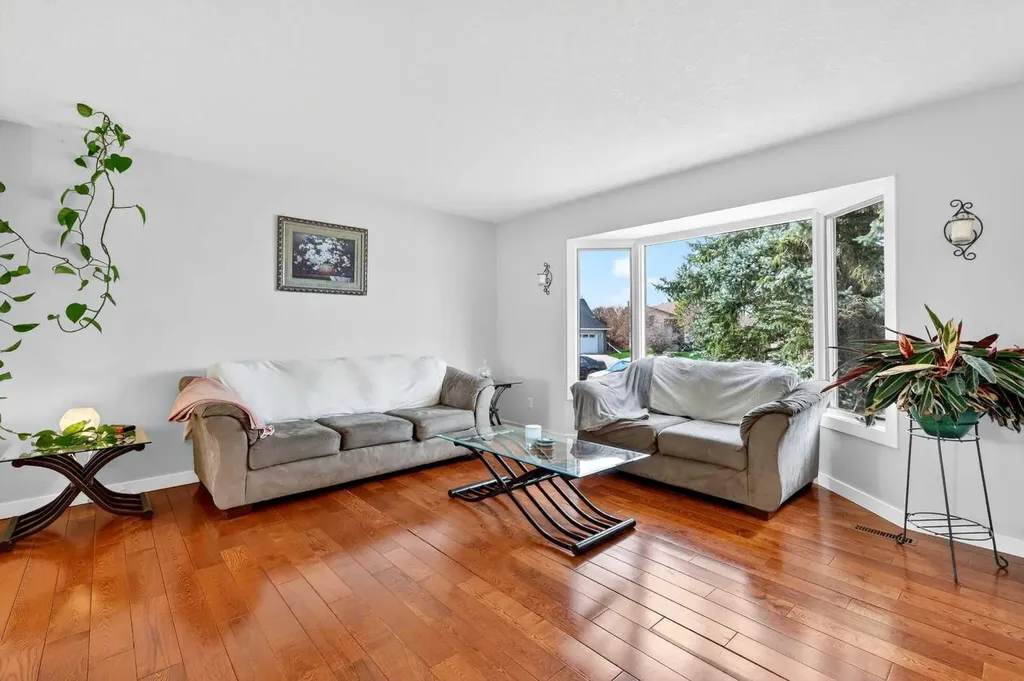 117 Bonitz Court Carseland AB T0J 0M0
