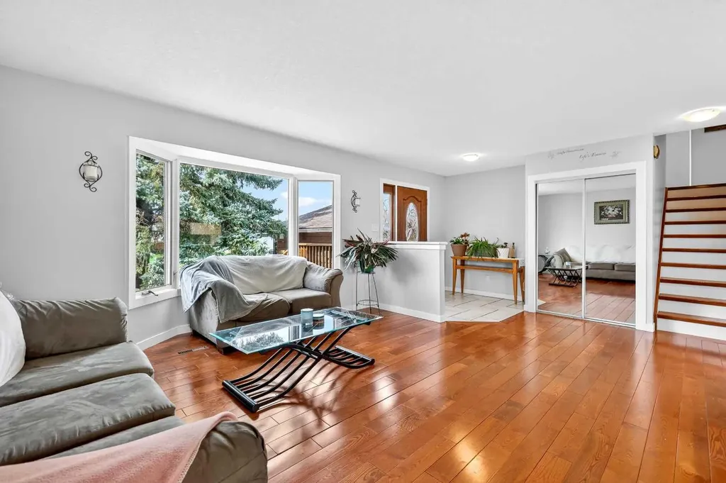 117 Bonitz Court Carseland AB T0J 0M0