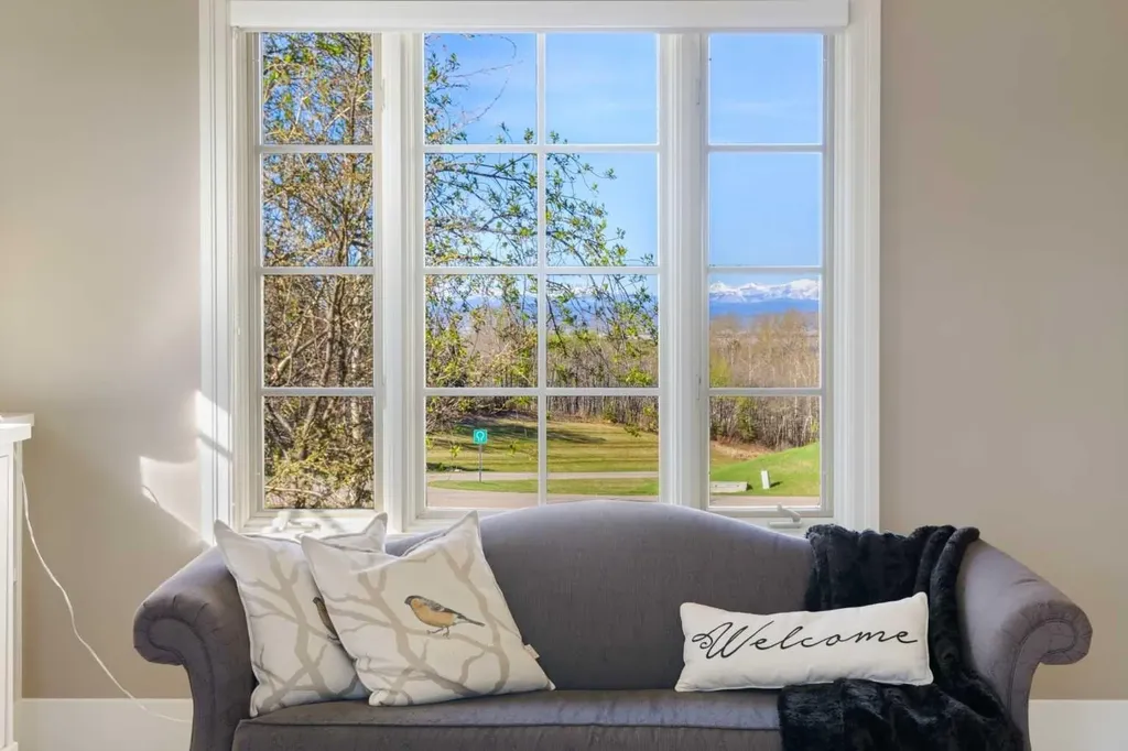 28 Pinnacle Ridge Drive Rural Rocky View County AB T3Z3N7