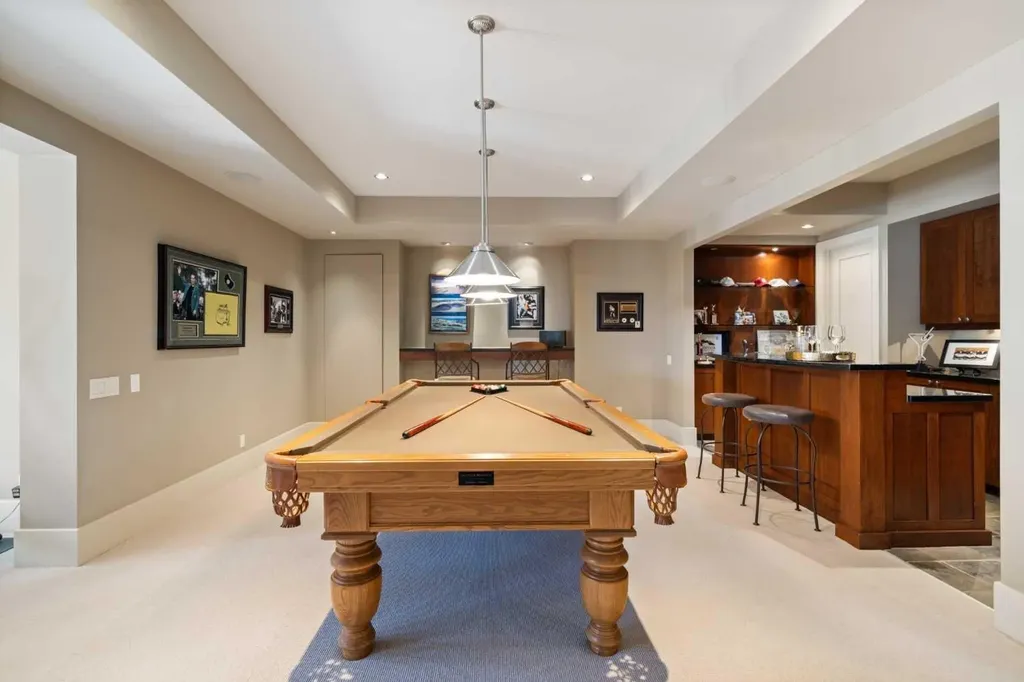 28 Pinnacle Ridge Drive Rural Rocky View County AB T3Z3N7