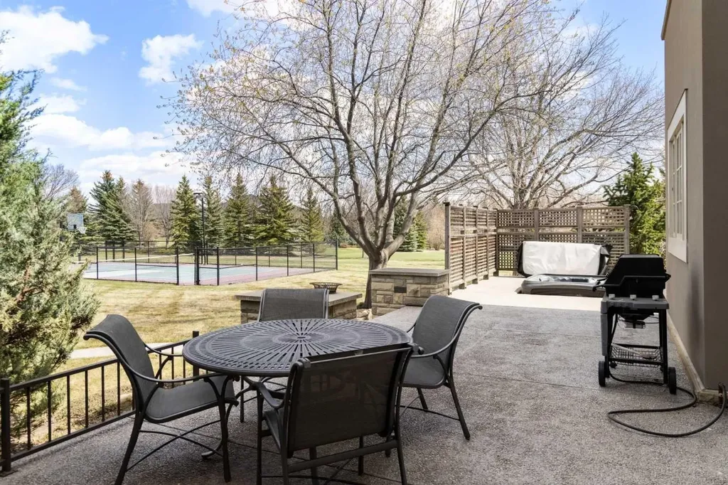 28 Pinnacle Ridge Drive Rural Rocky View County AB T3Z3N7