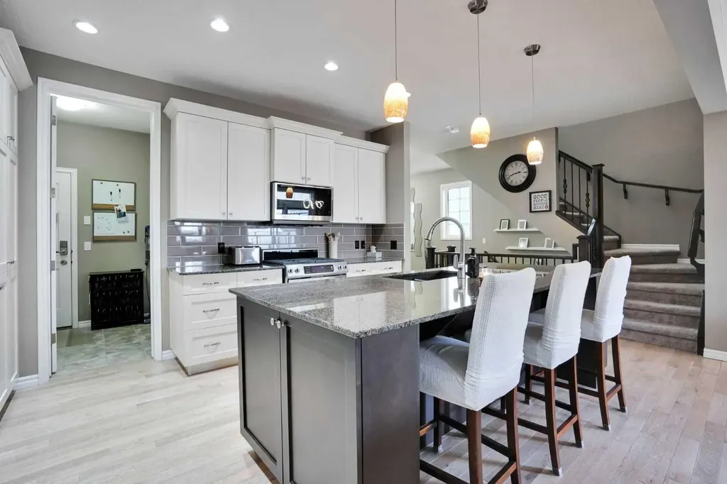 109 Cranleigh Place SE Calgary AB T3M 0N5