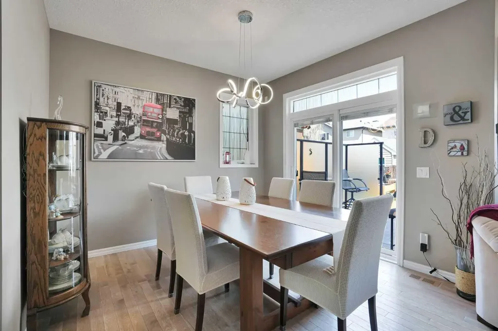 109 Cranleigh Place SE Calgary AB T3M 0N5