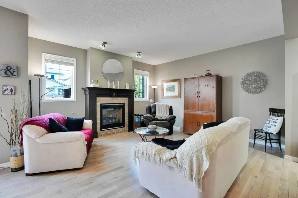 109 Cranleigh Place SE Calgary AB T3M 0N5