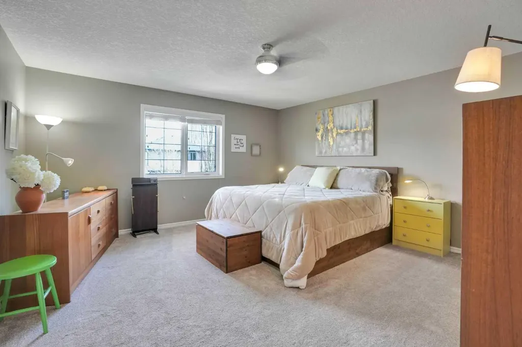 109 Cranleigh Place SE Calgary AB T3M 0N5