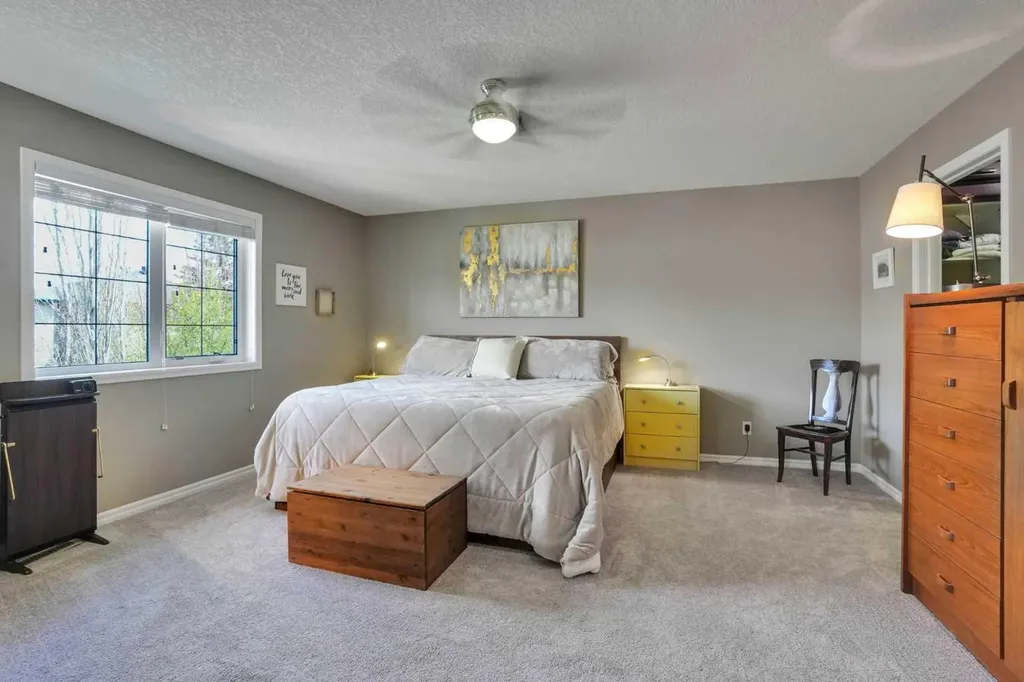 109 Cranleigh Place SE Calgary AB T3M 0N5