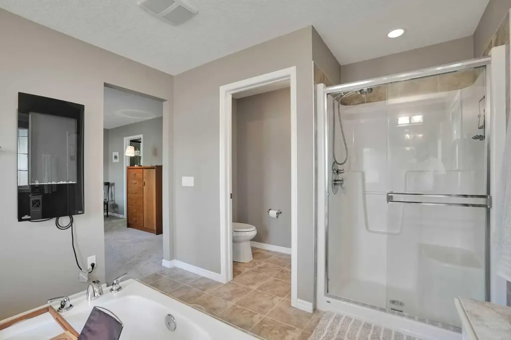 109 Cranleigh Place SE Calgary AB T3M 0N5