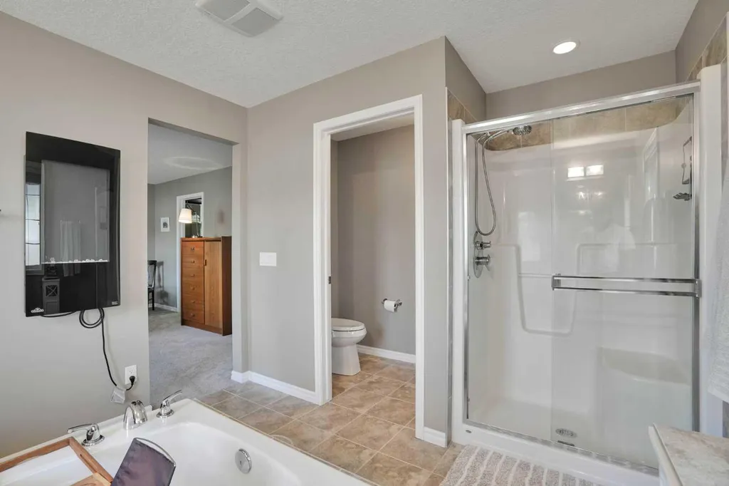 109 Cranleigh Place SE Calgary AB T3M 0N5