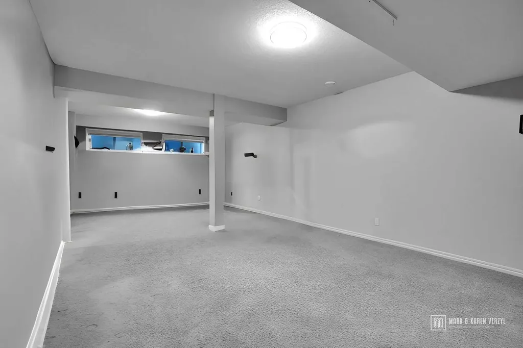 109 Cranleigh Place SE Calgary AB T3M 0N5