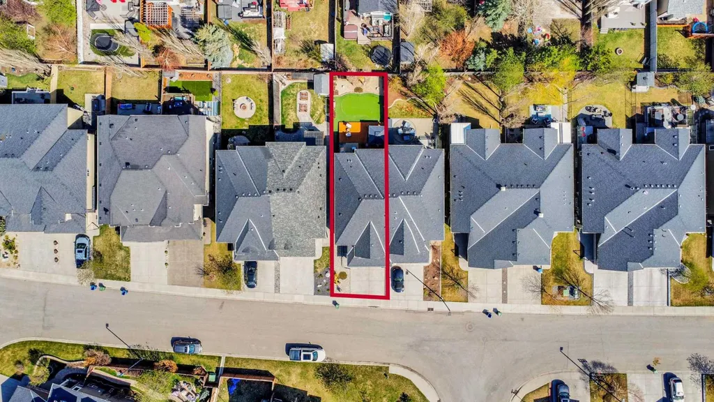 109 Cranleigh Place SE Calgary AB T3M 0N5