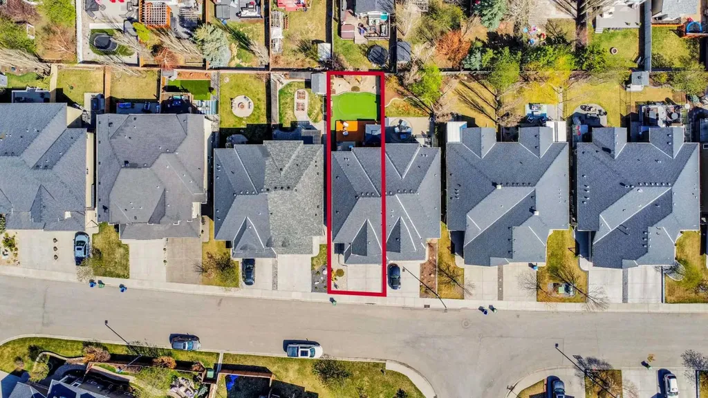 109 Cranleigh Place SE Calgary AB T3M 0N5