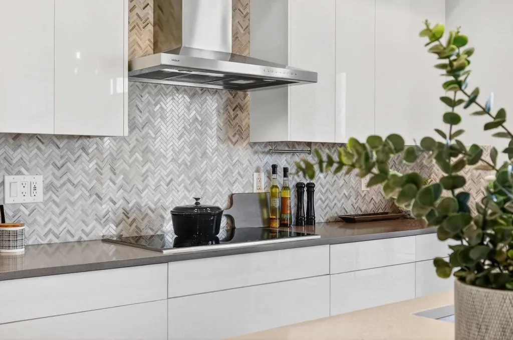 23 Mahogany Circle SE Calgary AB T2M 2V7