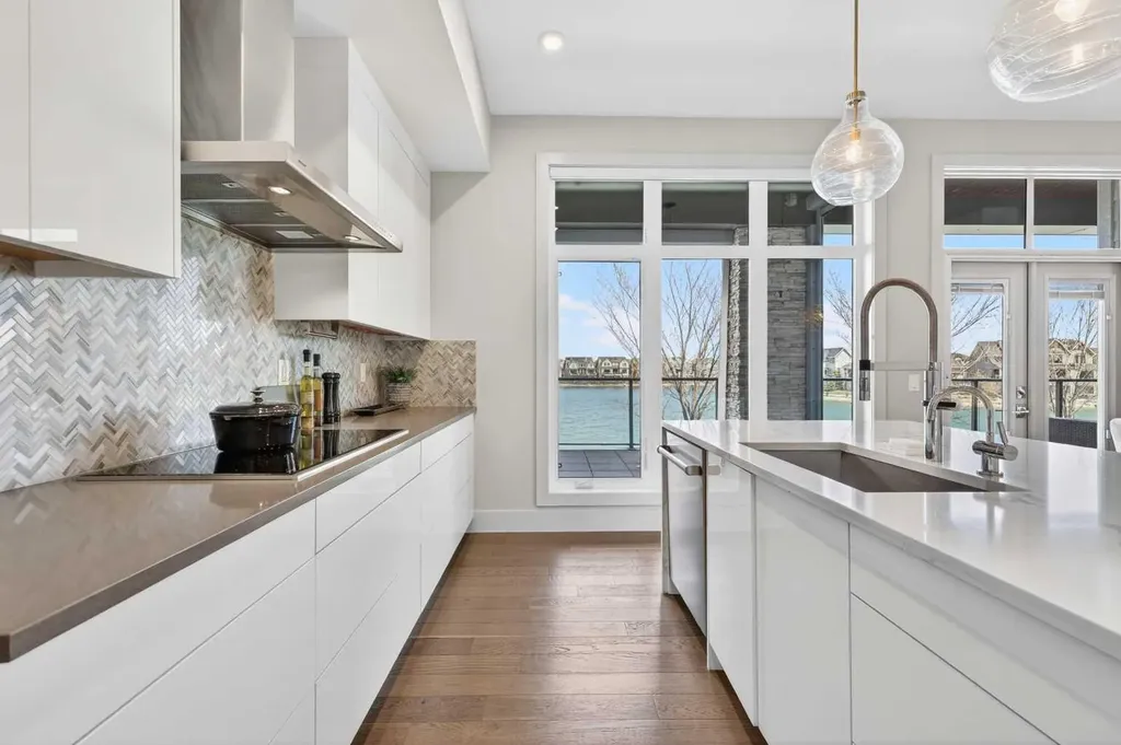 23 Mahogany Circle SE Calgary AB T2M 2V7