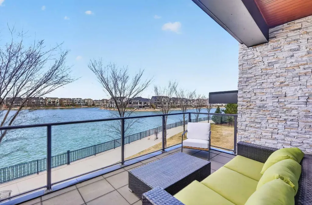 23 Mahogany Circle SE Calgary AB T2M 2V7