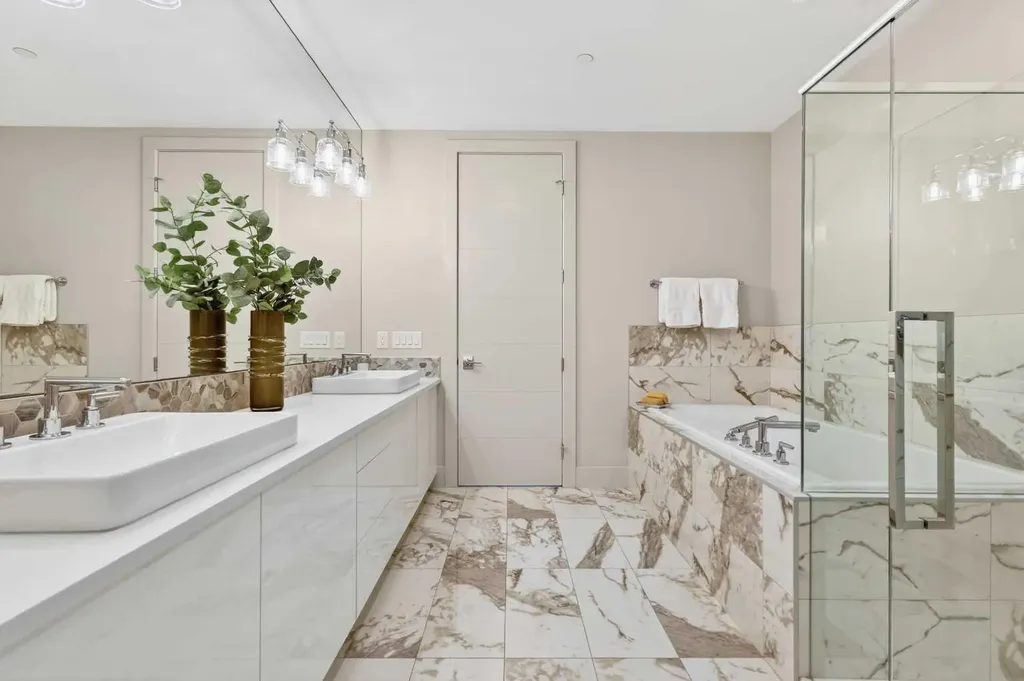 23 Mahogany Circle SE Calgary AB T2M 2V7
