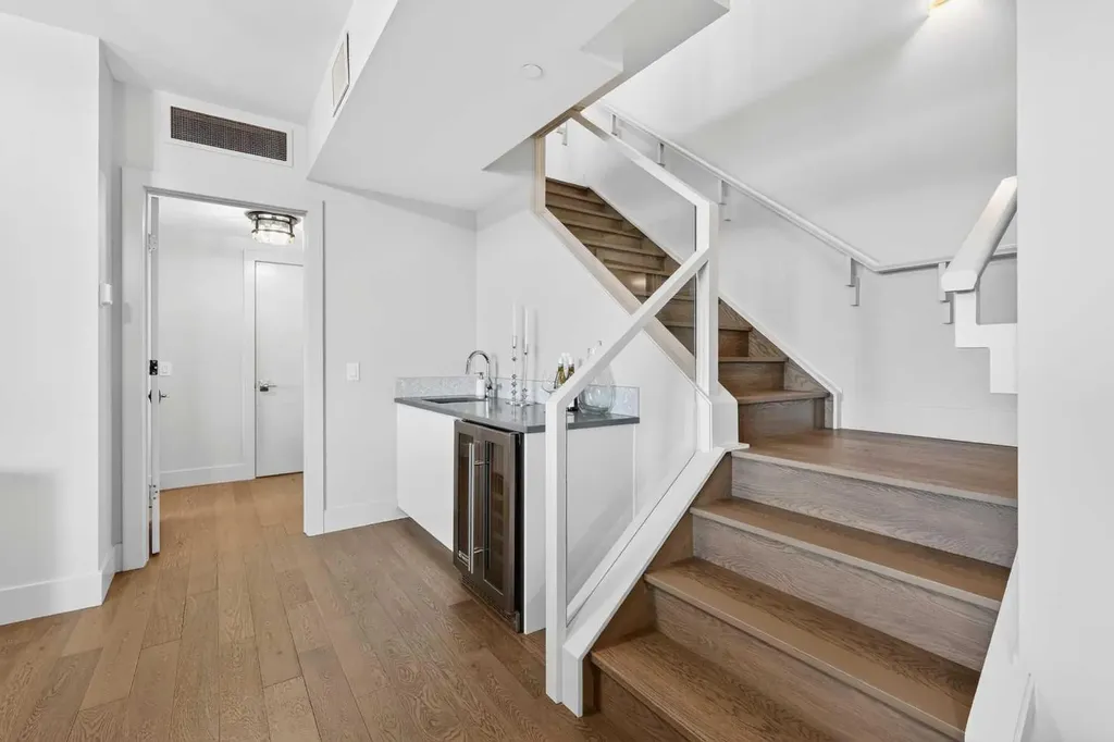 23 Mahogany Circle SE Calgary AB T2M 2V7