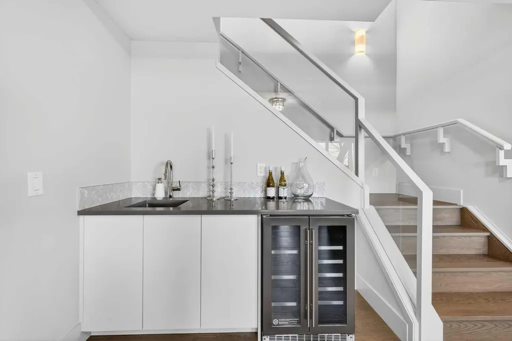 23 Mahogany Circle SE Calgary AB T2M 2V7
