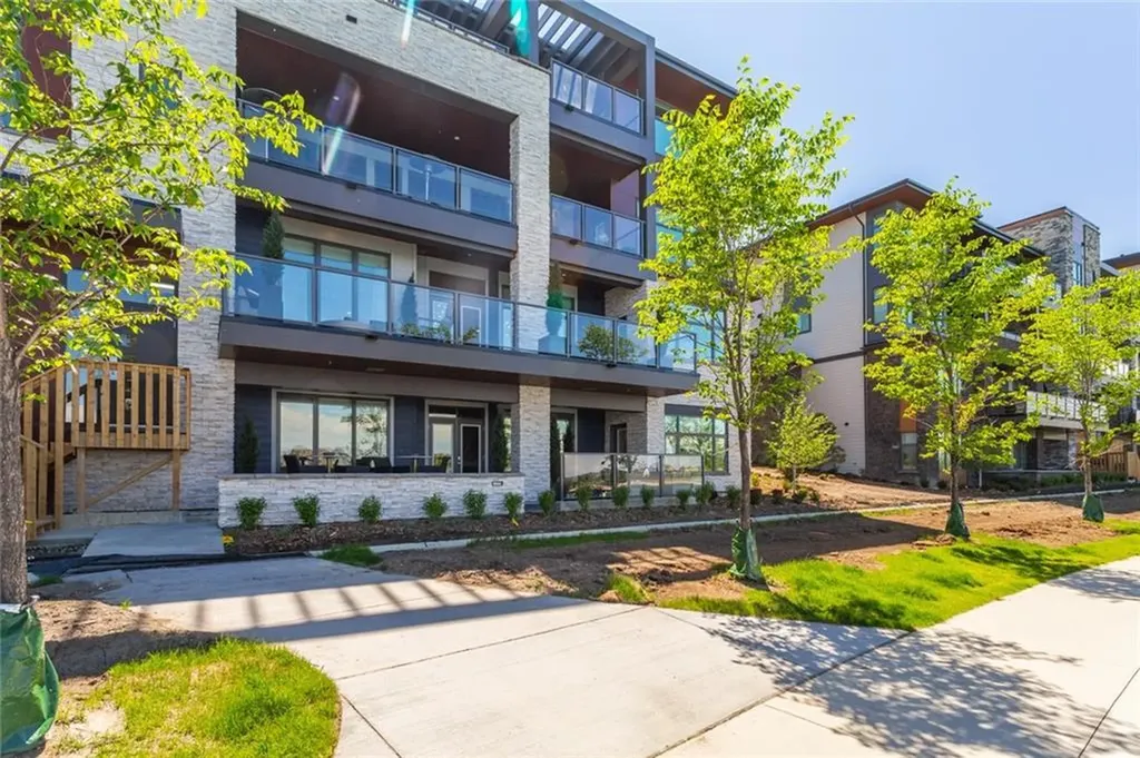 23 Mahogany Circle SE Calgary AB T2M 2V7