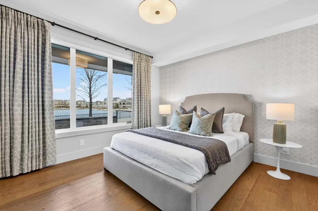 23 Mahogany Circle SE Calgary AB T2M 2V7