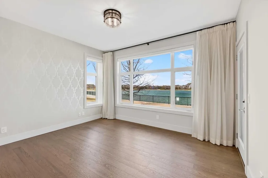 23 Mahogany Circle SE Calgary AB T2M 2V7