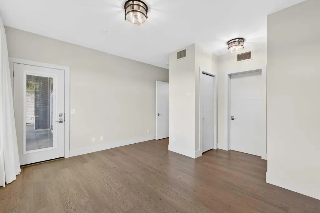 23 Mahogany Circle SE Calgary AB T2M 2V7