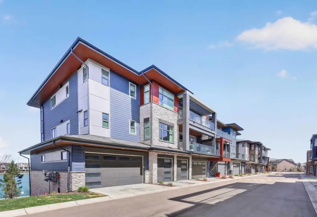23 Mahogany Circle SE Calgary AB T2M 2V7
