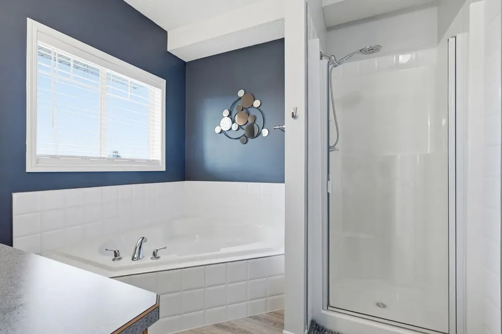 101 Sierra Morena Landing SW Calgary AB T3H 4K3