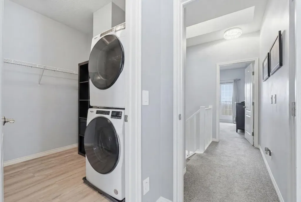 101 Sierra Morena Landing SW Calgary AB T3H 4K3