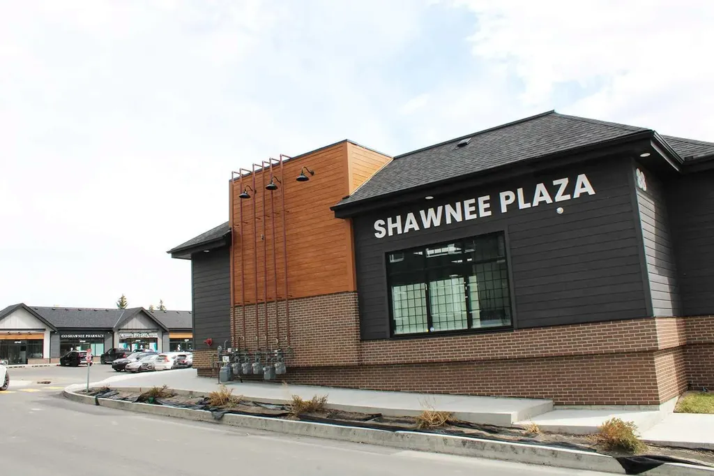 700 Shawnee Square SW Calgary AB T2Y0Z6