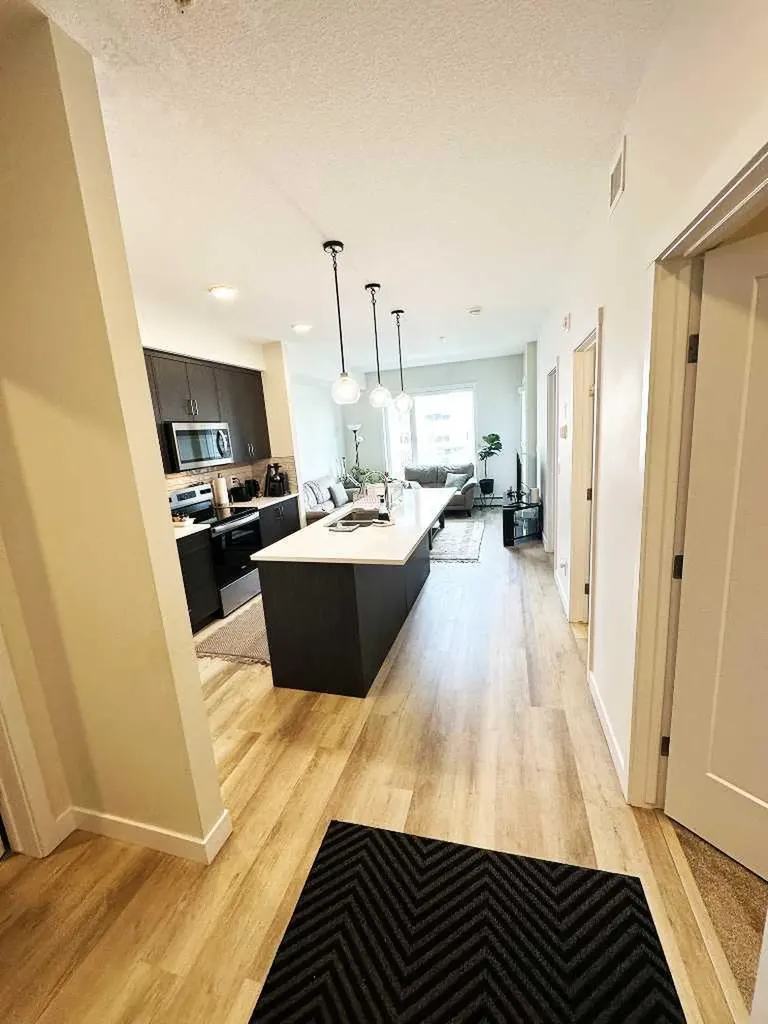 700 Shawnee Square SW Calgary AB T2Y0Z6