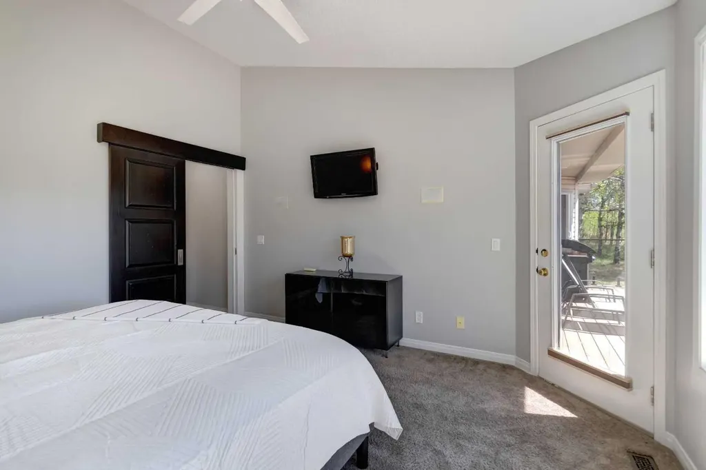 224091 148 Avenue W Rural Foothills County AB T0L 1W0
