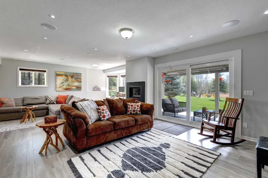 224091 148 Avenue W Rural Foothills County AB T0L 1W0