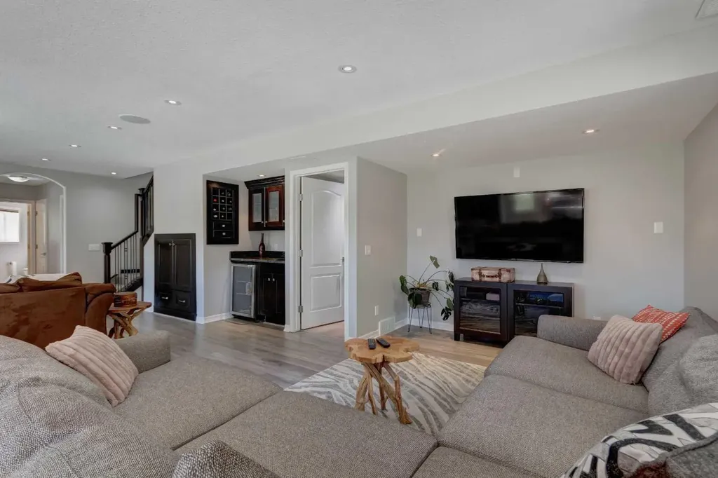 224091 148 Avenue W Rural Foothills County AB T0L 1W0