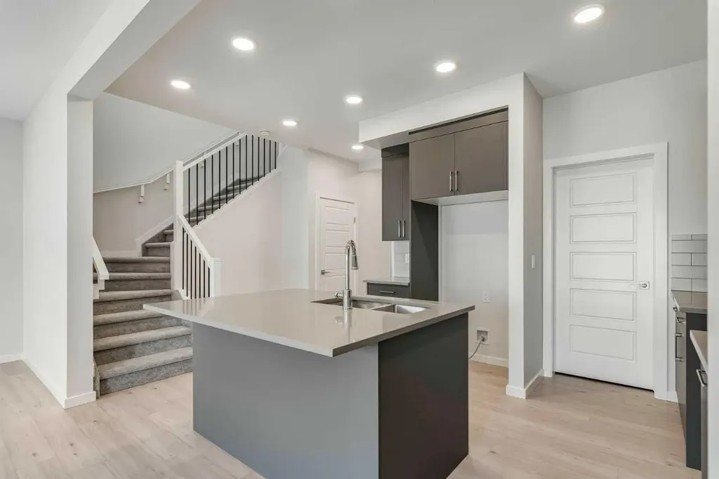 408 Heartwood Grove SE Calgary AB T3M2K1